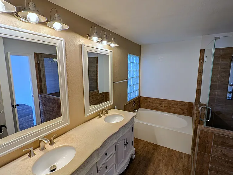 2363 W Hemlock Ct — Photo 16