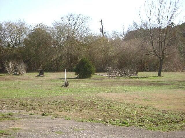 1st image of Bluegrass Ln