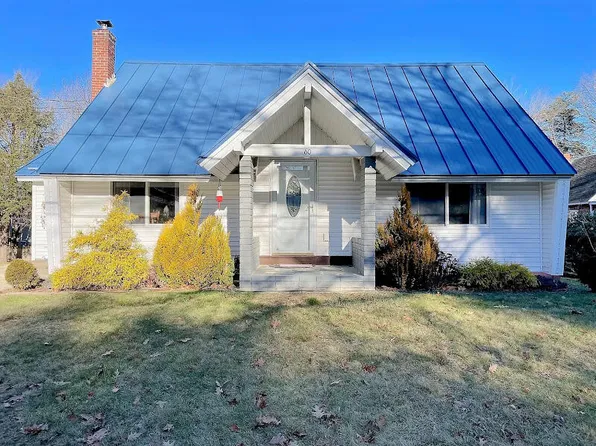 60 Fern Park Avenue, Old Orchard Beach, ME 04064