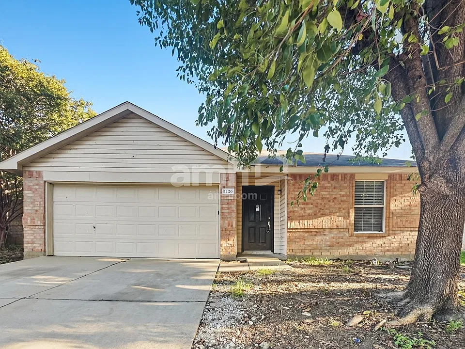 1120 Boxwood Dr