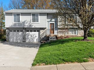 3210 Summerfield Dr, Louisville, KY 40220