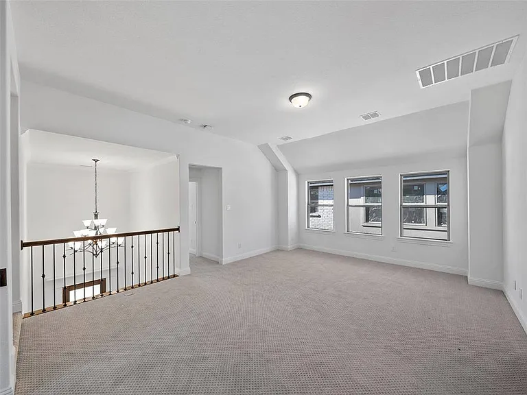 4280 Mill Pond Dr — Photo 25