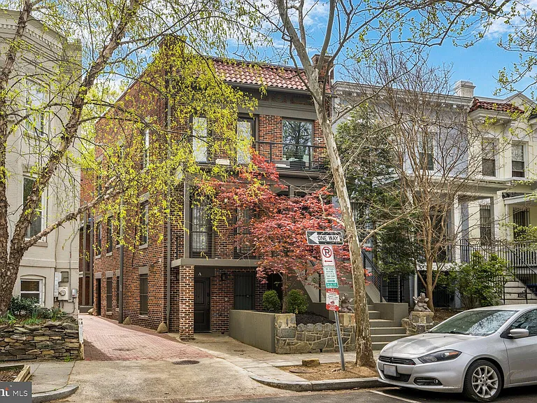 424 Q St NW #C — Photo 1