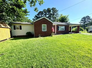 178 W 4th Ave, Lobelville, TN 37097