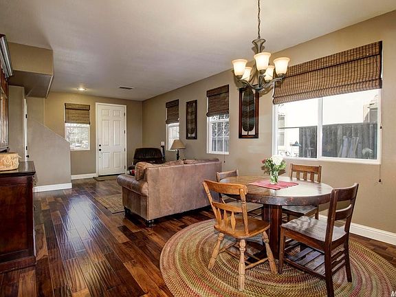 3rd image of 2424 Caravaggio Dr
