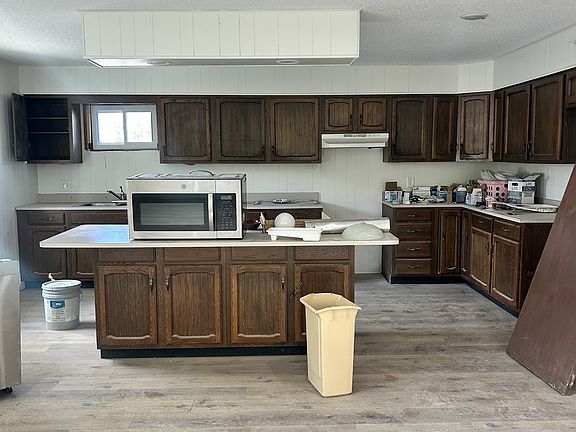 3rd image of 216 Wilcox Pkwy #11474081