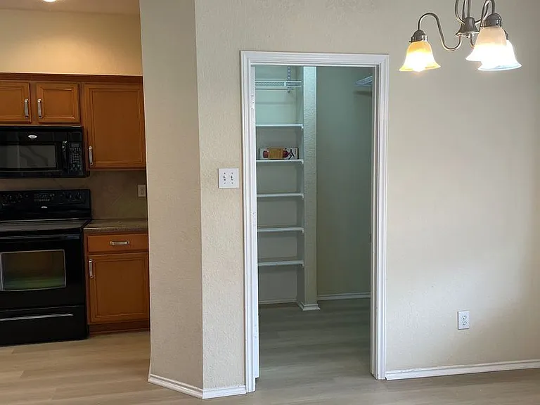 6413 Tierra Dr — Photo 24