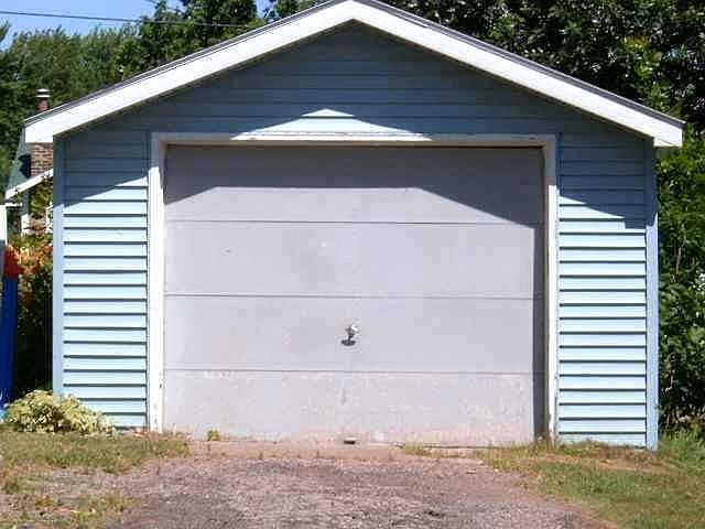 2nd image of 1815 Cindy St