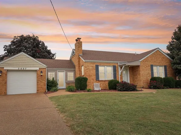 3007 Yaeger Rd, Saint Louis, MO 63129
