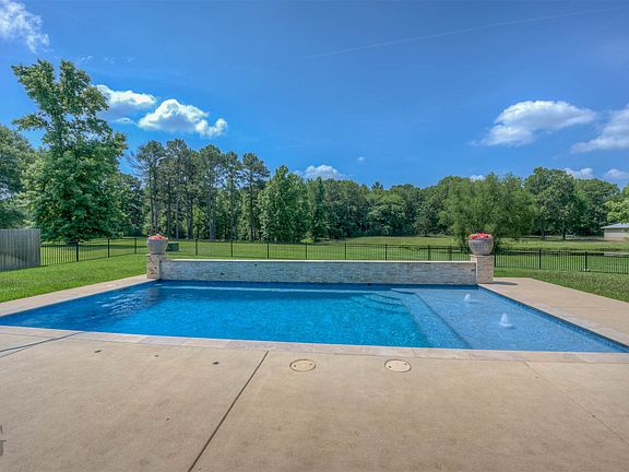 3rd image of 6536 Lolette Ln