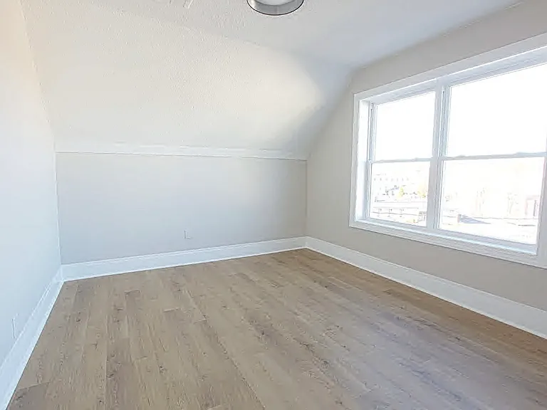 31 Florence St #3 — Photo 6