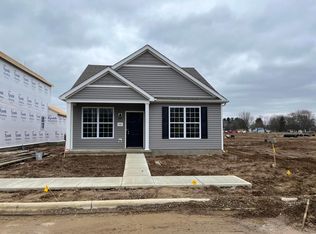 155 Blackwood Ave, Newark, OH 43055