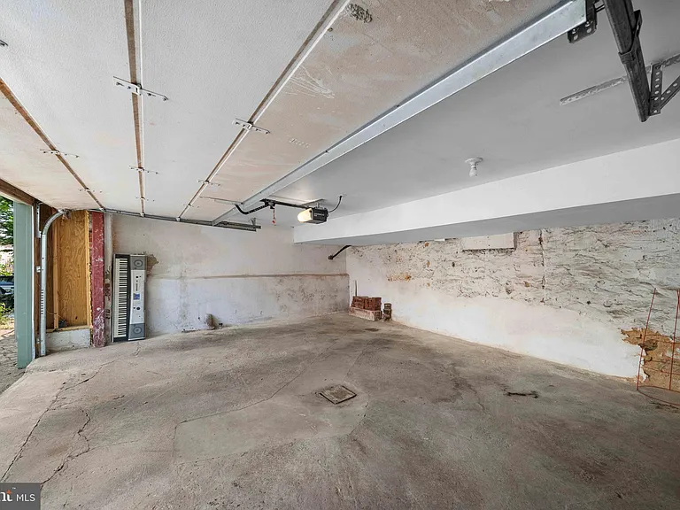 1016 Kirk Ave — Photo 6