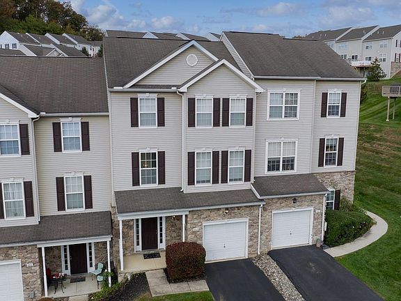 2nd image of 442 Marion Rd #442