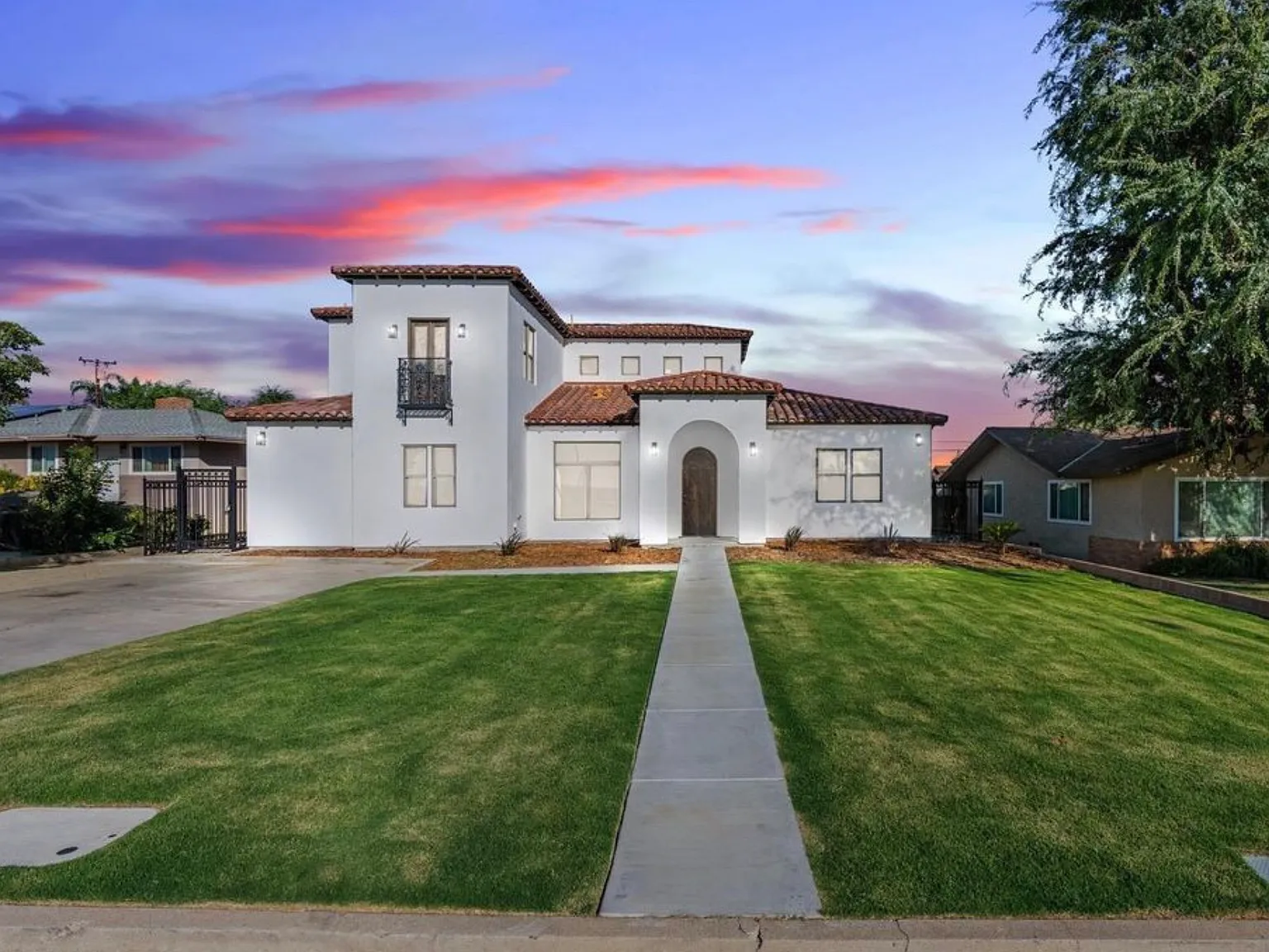 4 bed, 3.5 bath, 3430 sqft, $5,000 — Photo 4