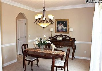 3rd image of 200 Maron Ln