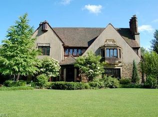 19600 Shelburne Rd, Shaker Heights, OH 44118