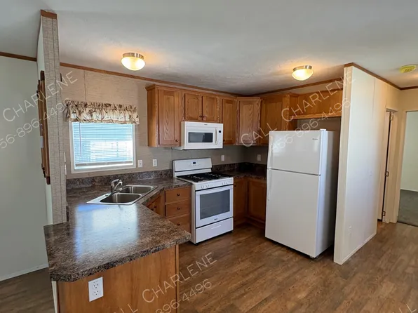576 W Forest Grove Rd, Vineland, NJ