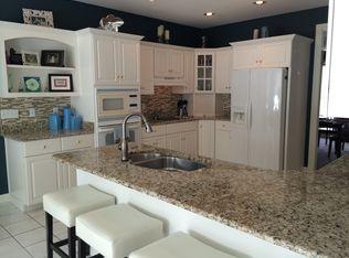 406 Sycamore Hills Ln, Louisville, KY 40245