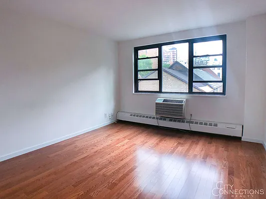 Rented by City Connections Realty | media 21