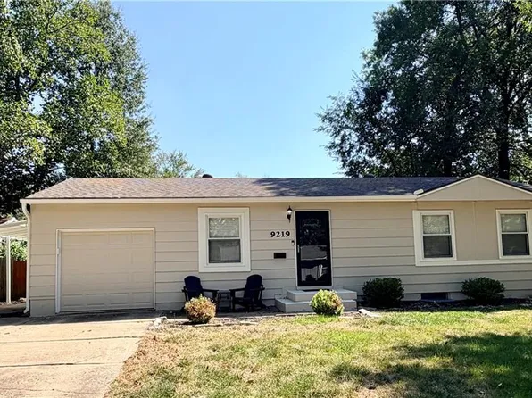9219 W 100th St, Overland Park, KS 66212