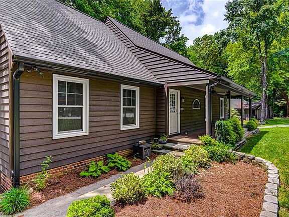 4th image of 4417 Forest Walk Dr