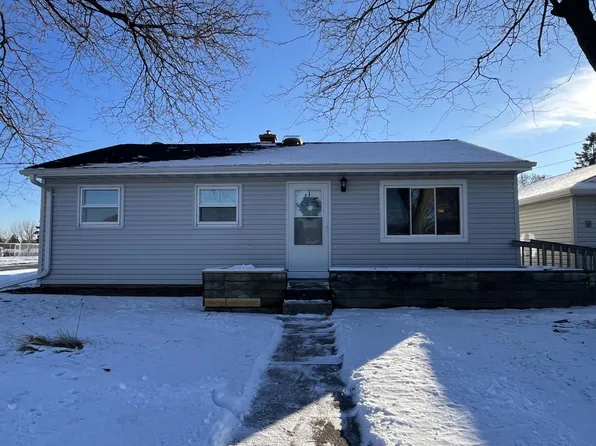 3303 Dale STREET, Manitowoc, WI 54220