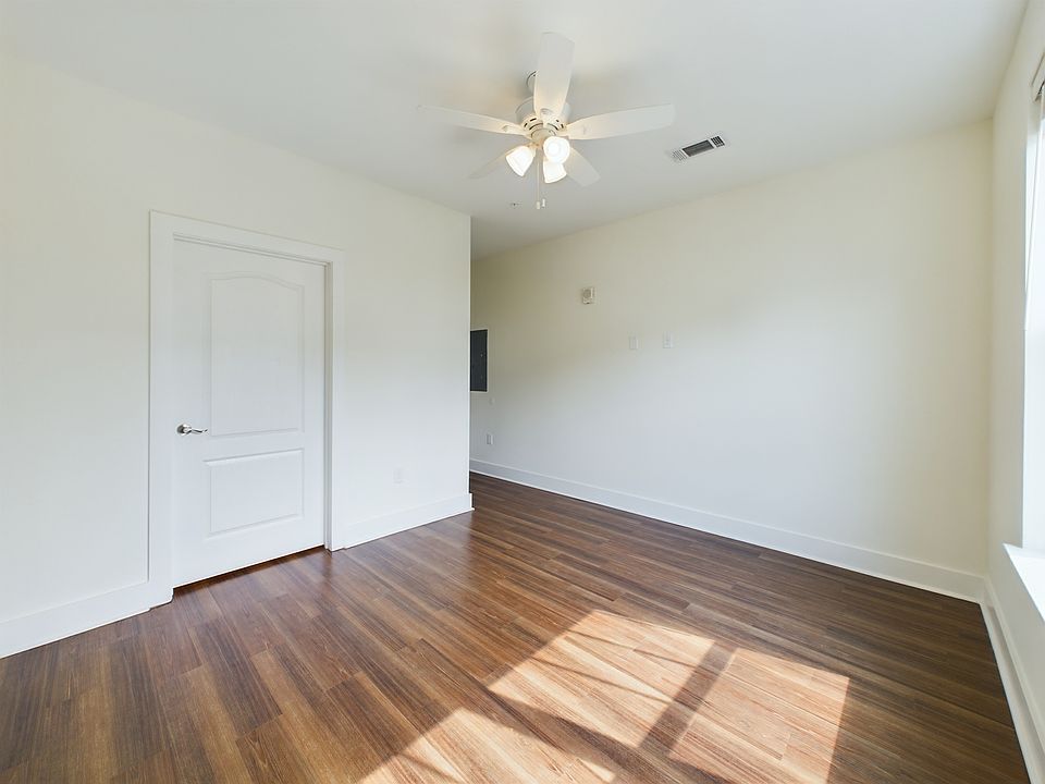2nd image of 841 Champion Way #22-103