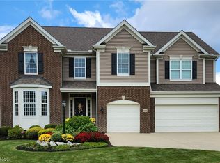 10478 Tolland Dr, Aurora, OH 44202