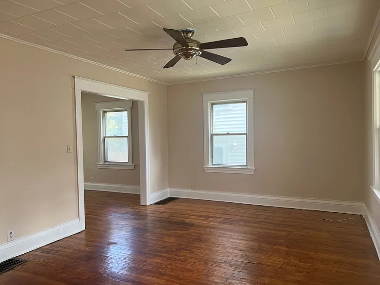 768 Flower City Park — Photo 18