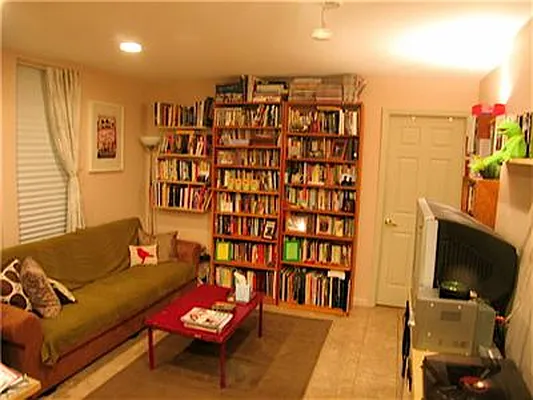 Sold by R New York | media 5