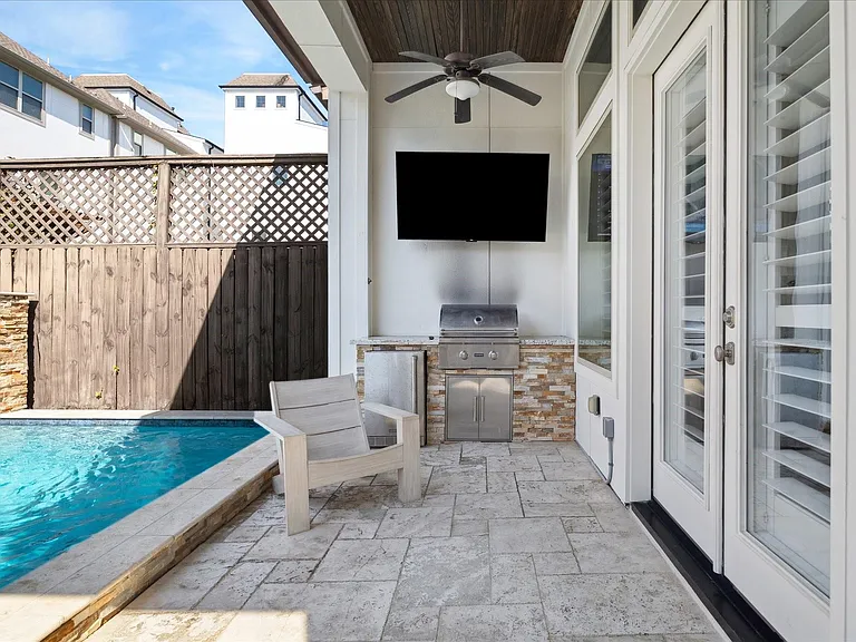 6114 Maxie St #B — Photo 13