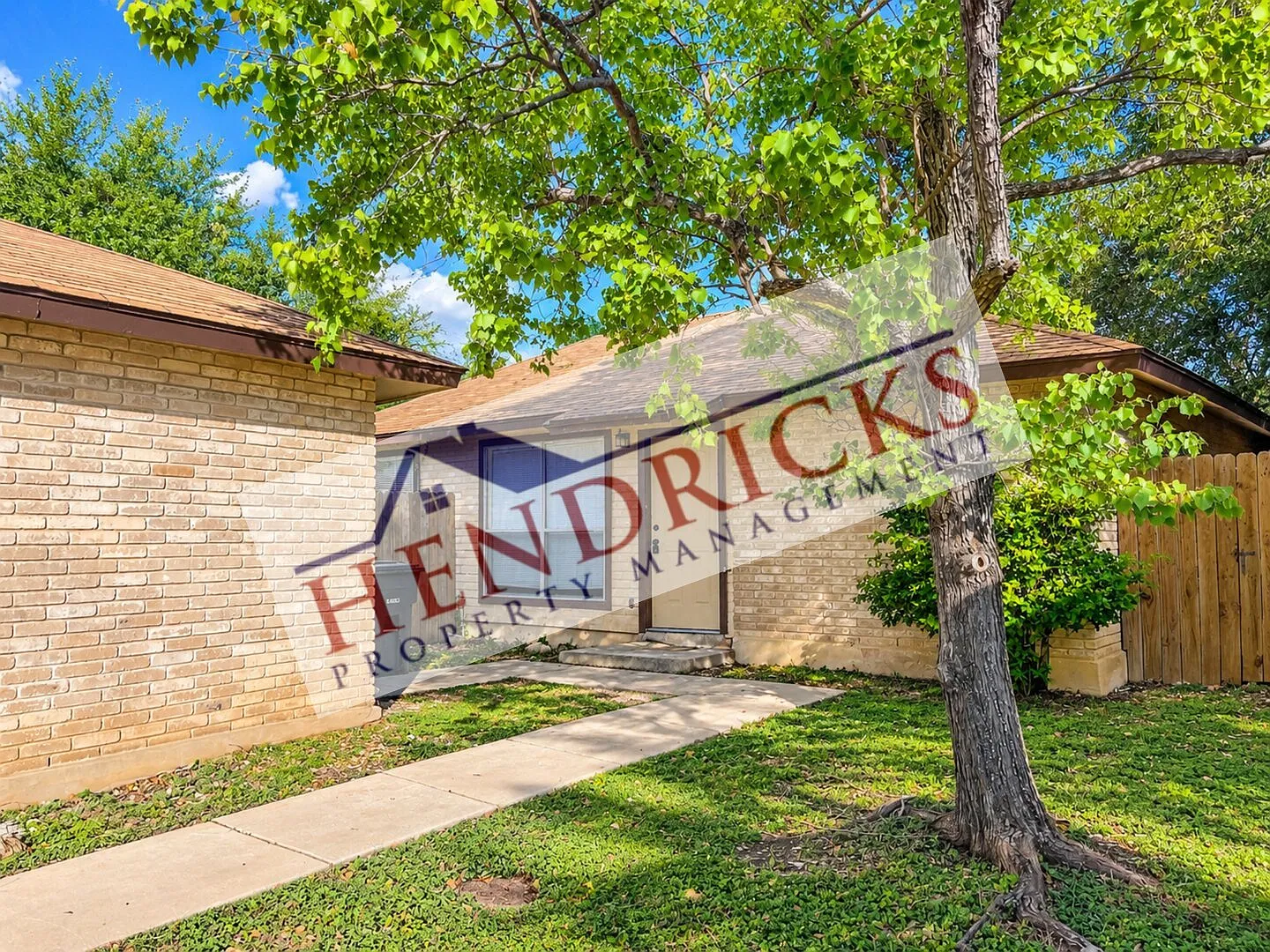 8871 Meadow Trace, San Antonio, TX 78250 | Duplex for Rent — Photo 3