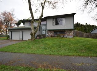 16741 SE Oak St, Portland, OR