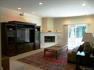3rd image of 4083 Farmdale Ave
