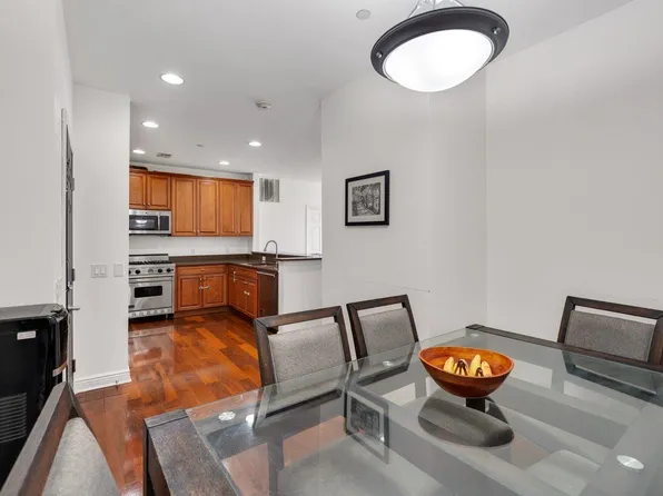 7400 River Road image 7 of 31