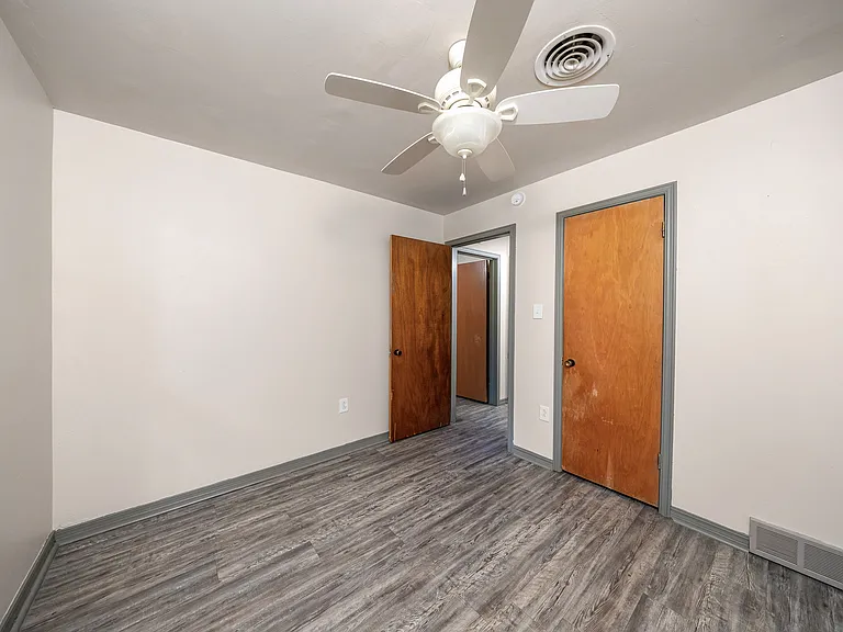 1502 NW 48th St — Photo 18