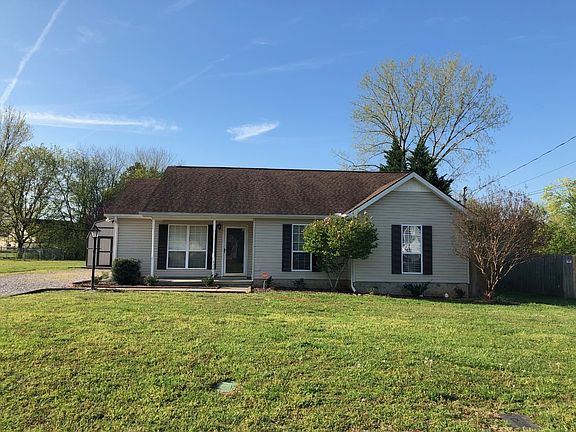 2nd image of 906 Soloman Ct