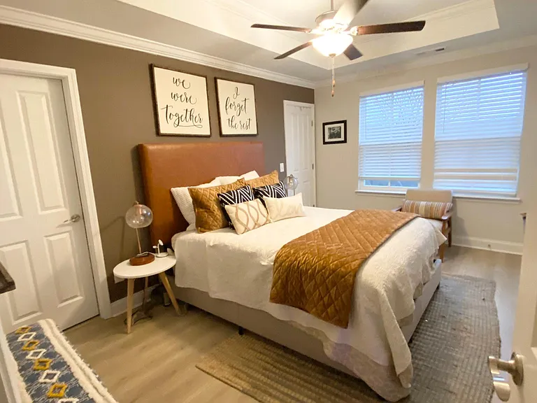 1027 Milson Ln — Photo 6