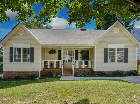 3 Dunchurch Ct, Greensboro, NC 27455