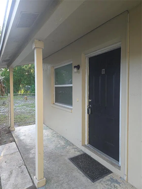 2 bed, 1.0 bath, 800 sqft, $1,395 — Photo 2