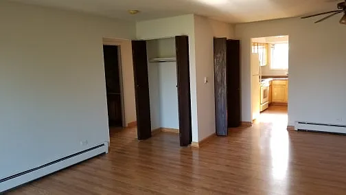 2 bed, 1000 sqft, $1,950 — Photo 2