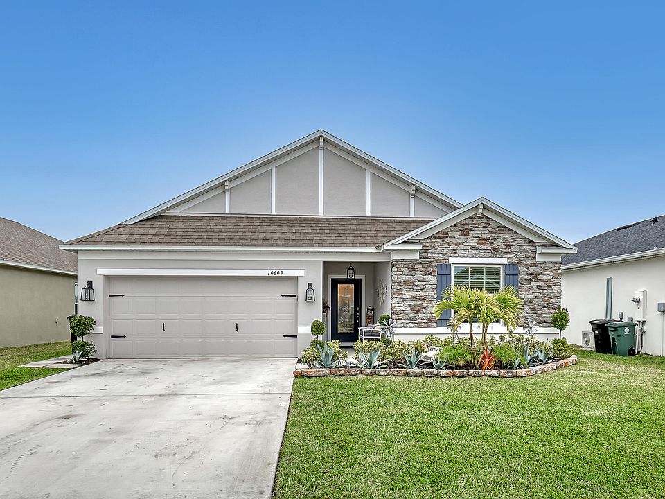 1st image of 10609 SW Vasari Way