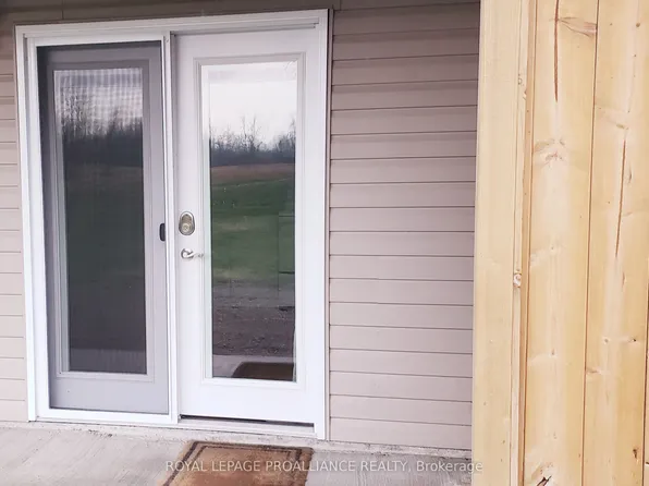 1027 B Old Highway 2 #B, Quinte West, ON K8R 0B1