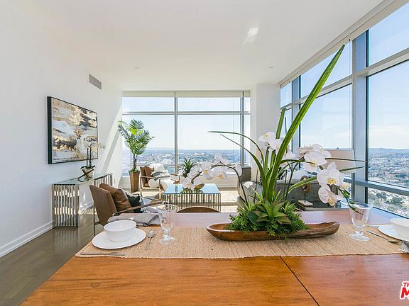 3rd image of 900 W Olympic Blvd Floor 40