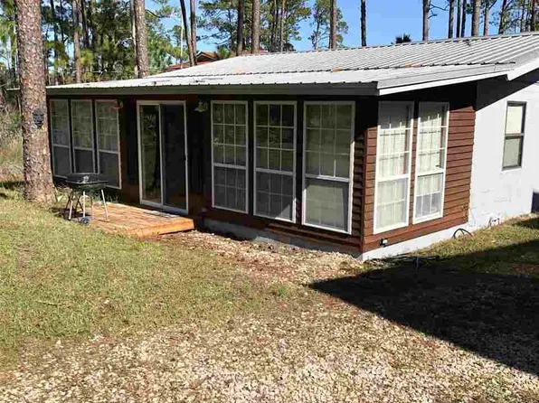 26 Lake View Dr, Alligator Pt, FL 32346
