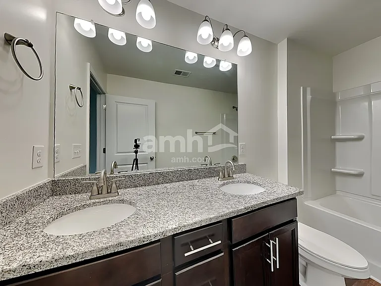 810 Genesis Way — Photo 15