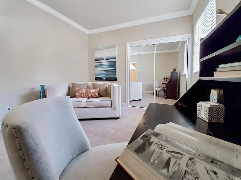 735 El Paseo Dr — Photo 12