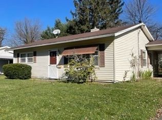 6 Locust St, Greenfield, MA 01301