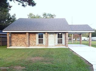 927 Patricia St, Rayne, LA 70578